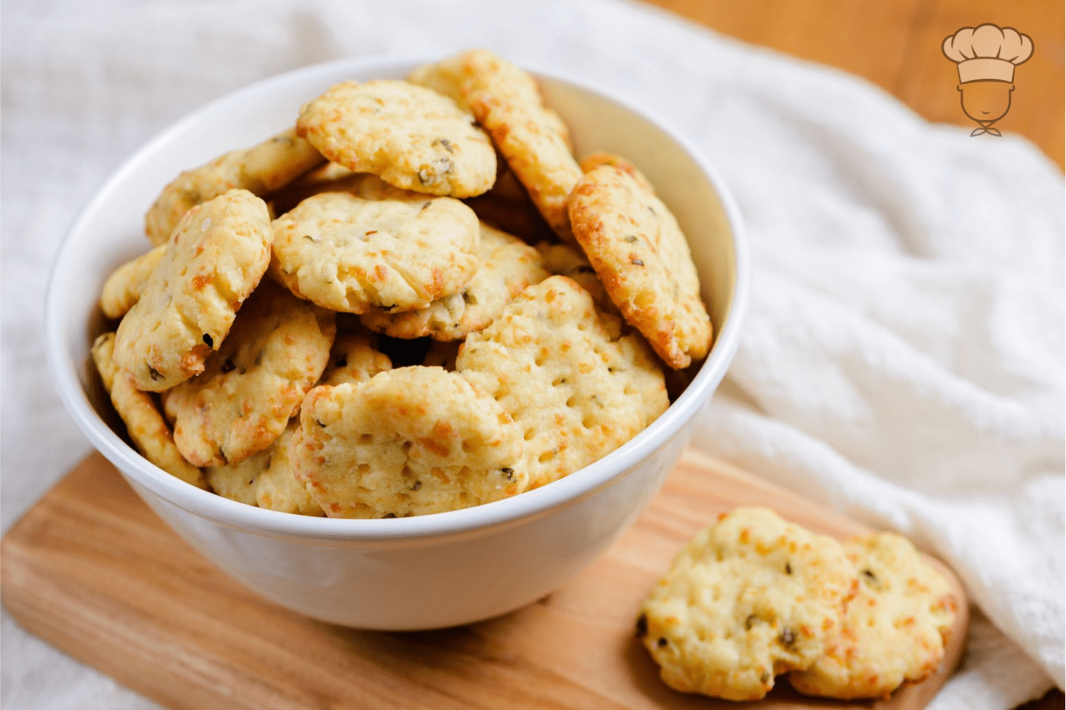 Easy Homemade Cheese Crackers Recipe